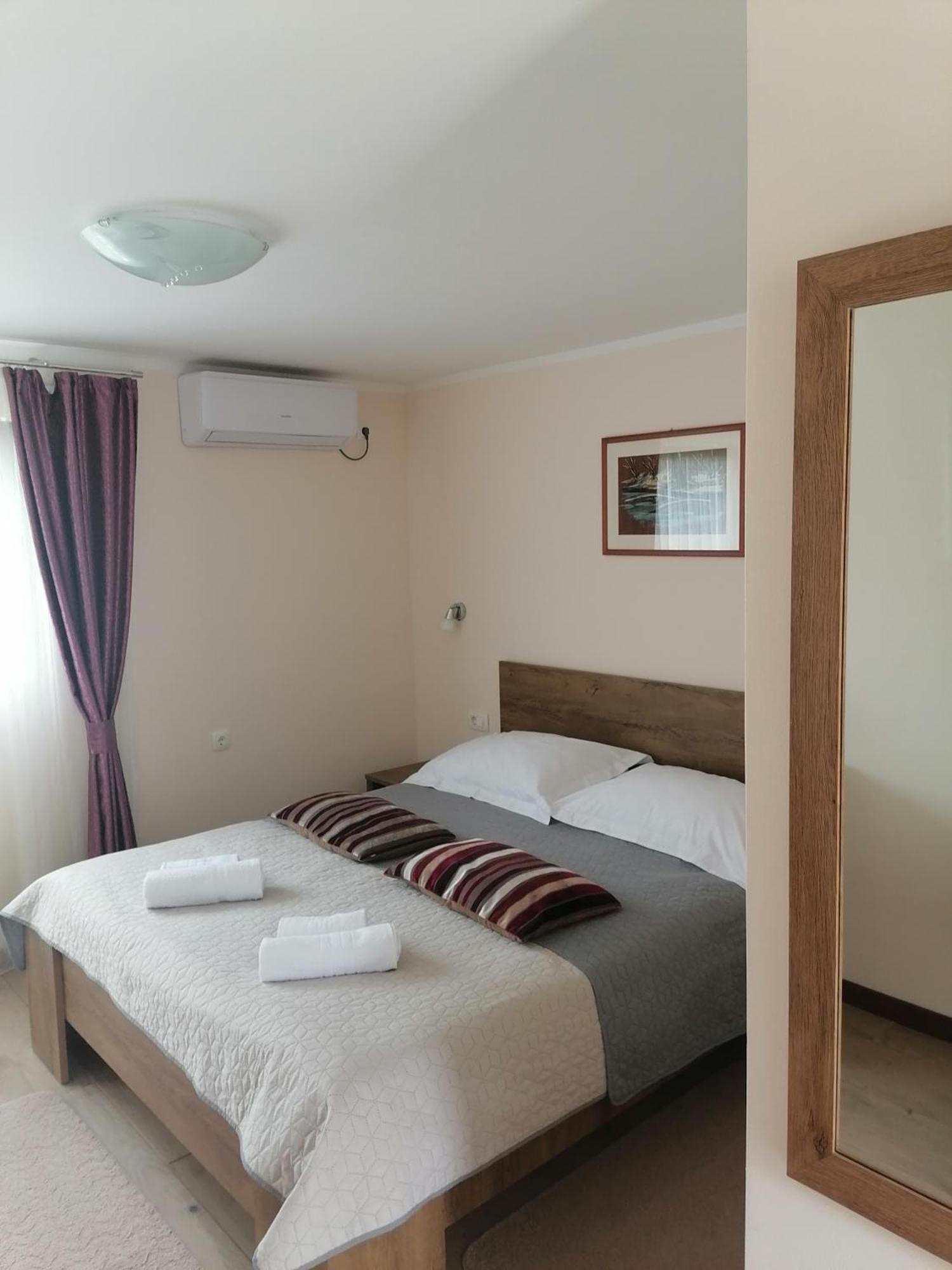 Apartments Kozjan Karlovac Zimmer foto