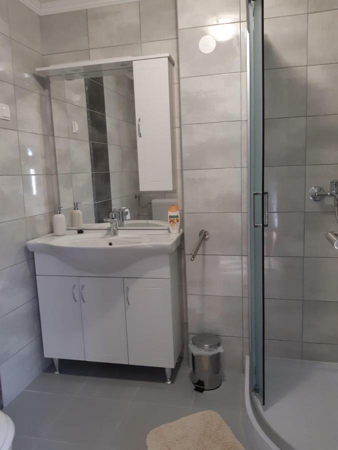 Apartments Kozjan Karlovac Exterior foto